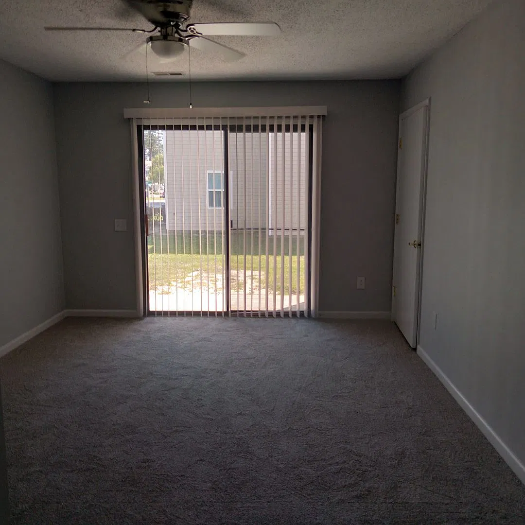 2 Bedroom & 1 Bath - Downstairs Unit — Photo 3