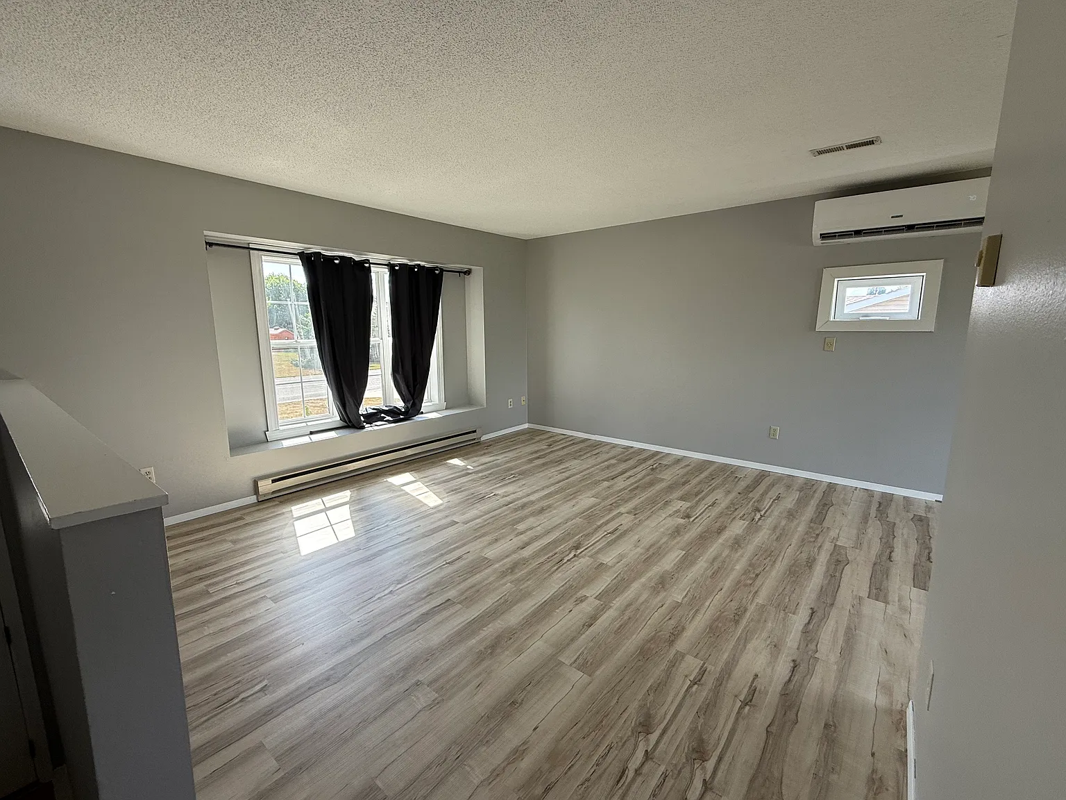 4 bed, $2,240 — Photo 3
