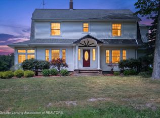 12096 Maywood Dr, Grand Ledge, MI 48837