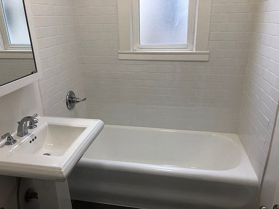 4th image of 3300 Scott St APT 301