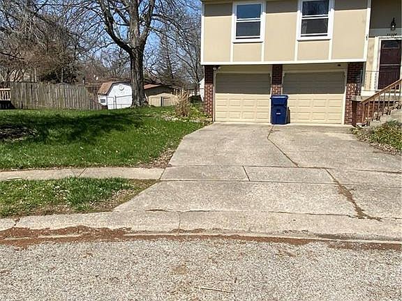 2nd image of 11324 Mutz Cir