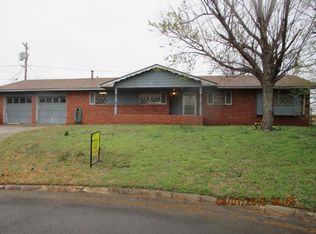 116 Kelly Dr, Moore, OK 73160