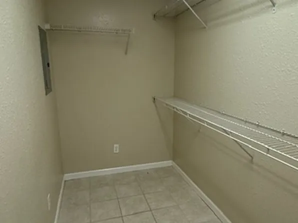 1723 Brooklyn Dr #B, Murray, KY 42071