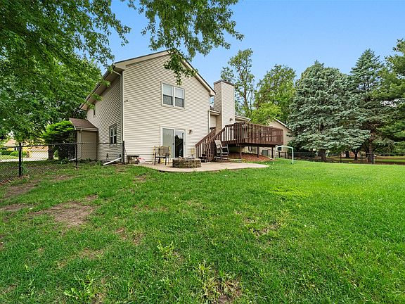 5th image of 8425 Sharon Cir