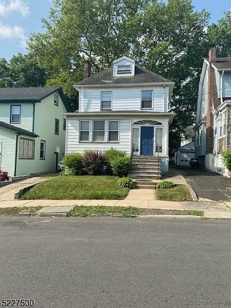 1st image of 90 Underwood St