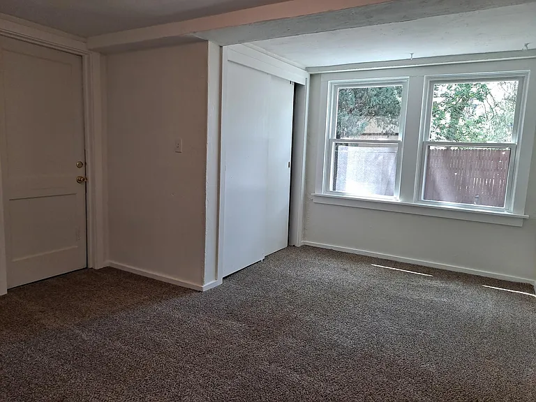 23 Dorchester Dr — Photo 6