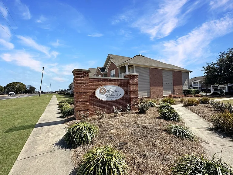 19362 Chelsey Dr — Photo 39