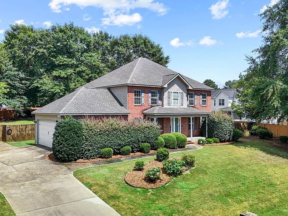 3rd image of 222 Olde Hickory Cir