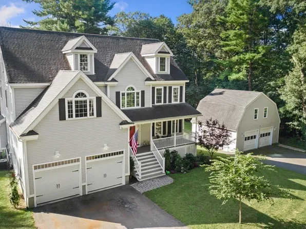 19 Francis St, North Reading, MA 01864
