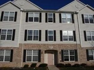 151 N Waters Edge Dr APT A, Glendale Heights, IL 60139