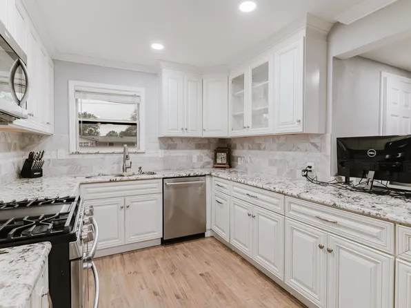 3438 Princeton Dr, Irving, TX 75062