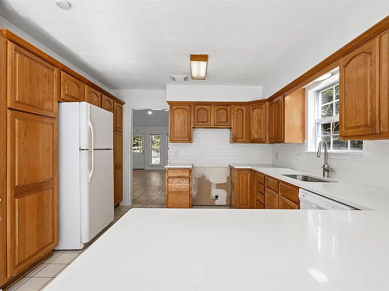 12 Dewthread Ct — Photo 7