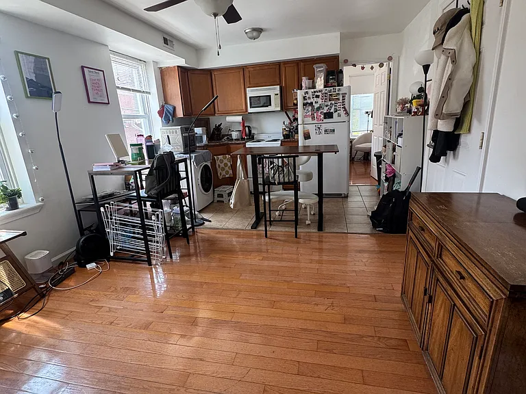 923 S 19th St #2F — Photo 4