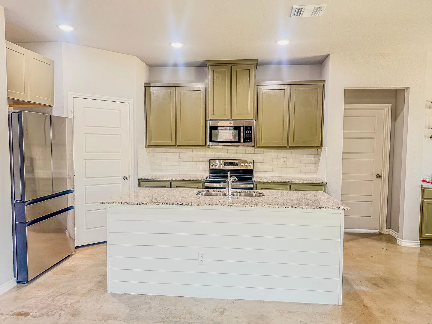 1459 Dryden Ave.. — Photo 2