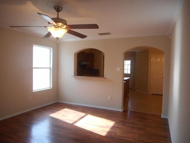 2nd image of 107 Reynosa Cir