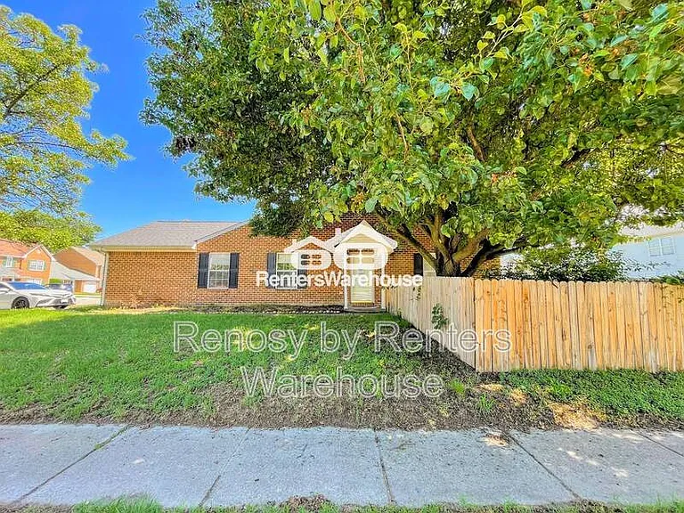 2801 Leeds Ct — Photo 1