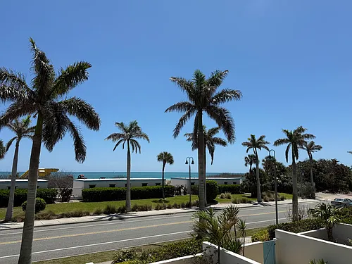 355 S Ocean Dr #106 Photo 1