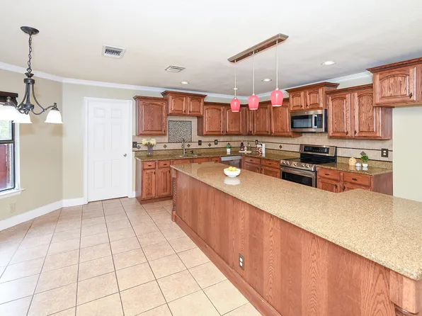 11803 Bridge Hampton, San Antonio, TX 78251