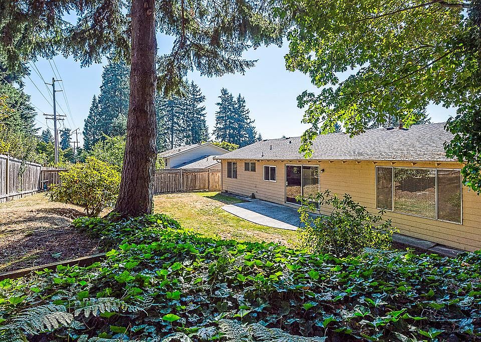 1st image of 9076 NE 131st Pl
