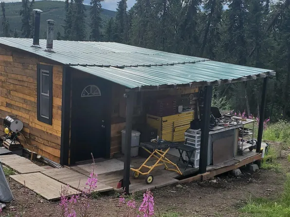 5514 Albacore Loop, Fairbanks, AK 99712