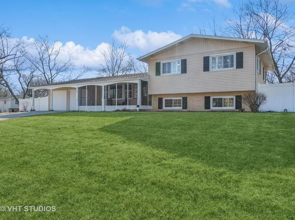631 Kohley Rd, Lisle, IL 60532