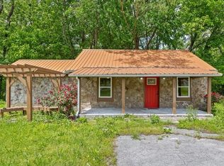 551 S Main St, Whitwell, TN 37397