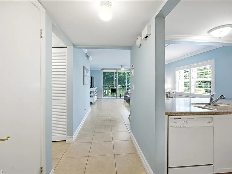 1083 Forest Lakes Dr #209 — Photo 5