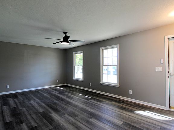 2nd image of 1590 Sir Lancelot Dr
