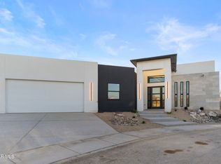 5652 Rio Bonito Cir, El Paso, TX 79932