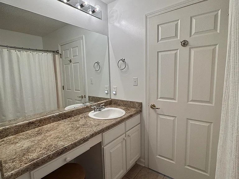 207 S Houston Springs Blvd — Photo 14