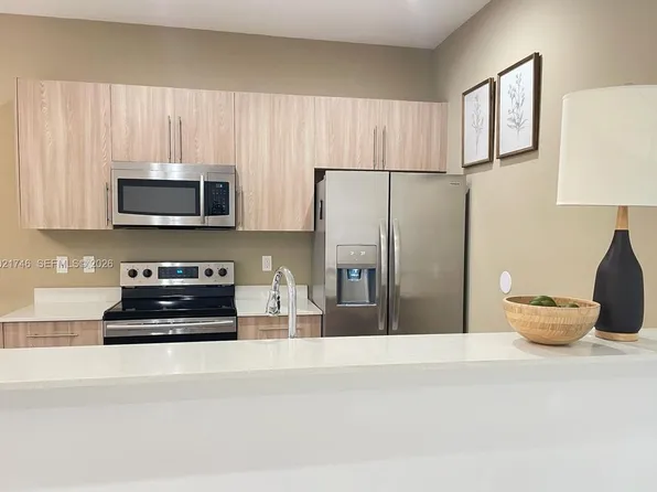 170 Estates Dr #7, Pompano Beach, FL 33069