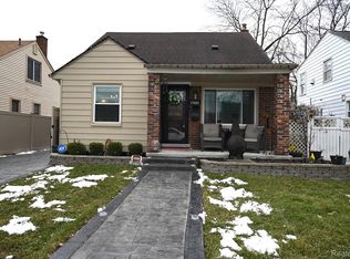 13461 Commonwealth St, Southgate, MI 48195