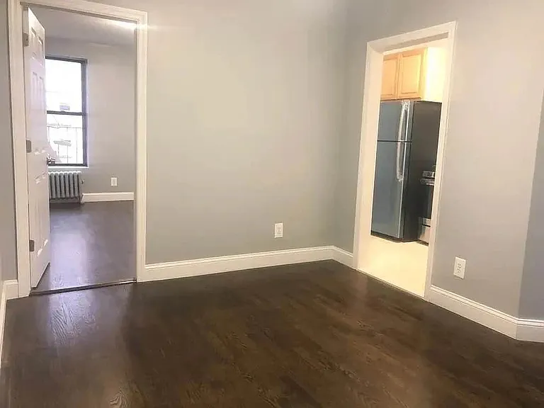 428 E 116th St #14 — Photo 11