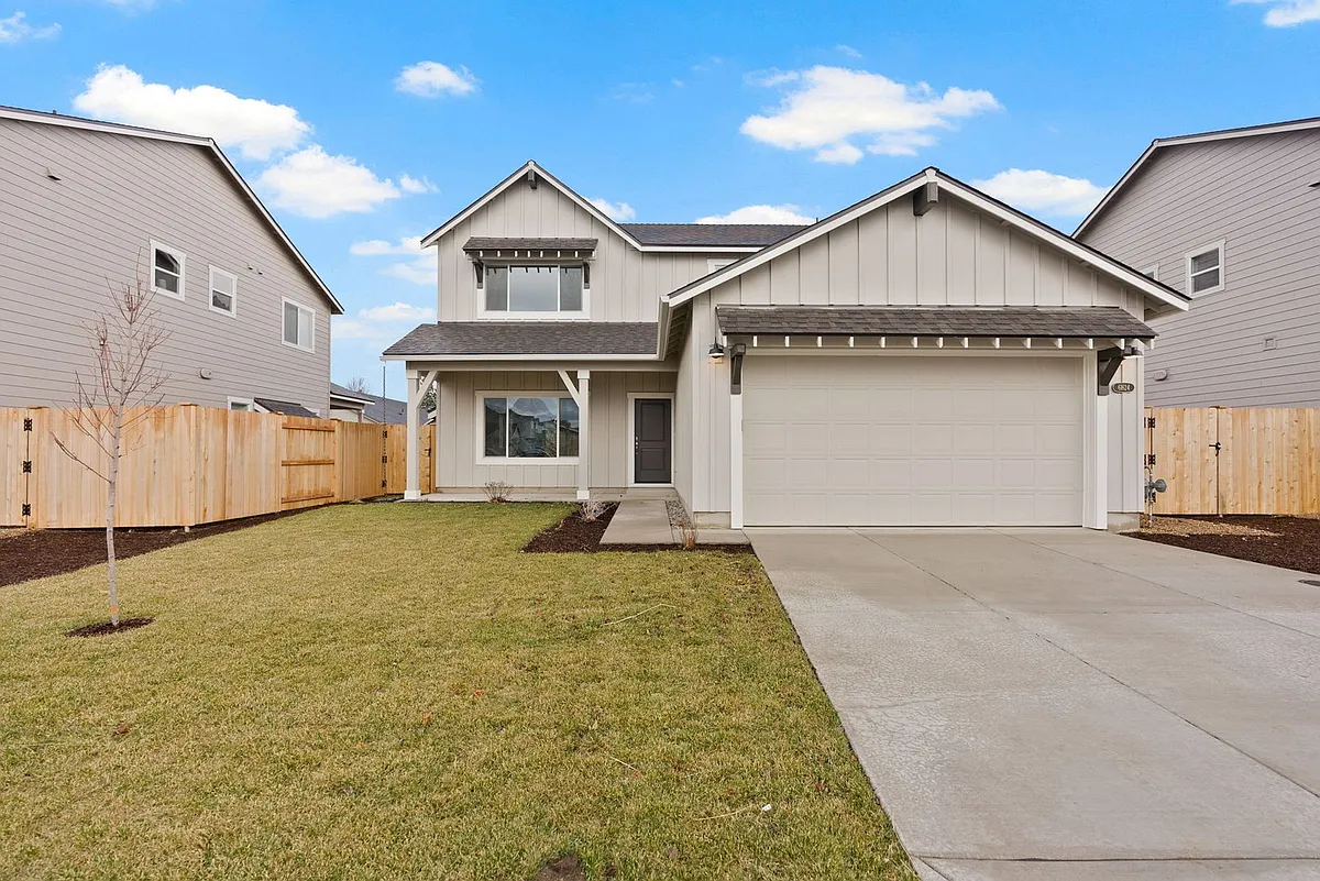 Building Photo - 61624 SE Evie Dr