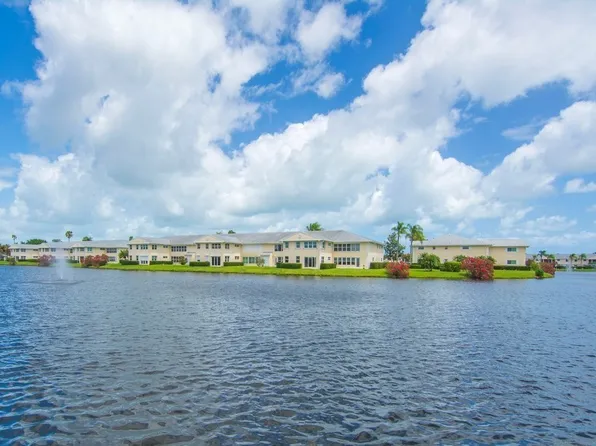 500 Grove Isle Cir APT 206, Vero Beach, FL 32962