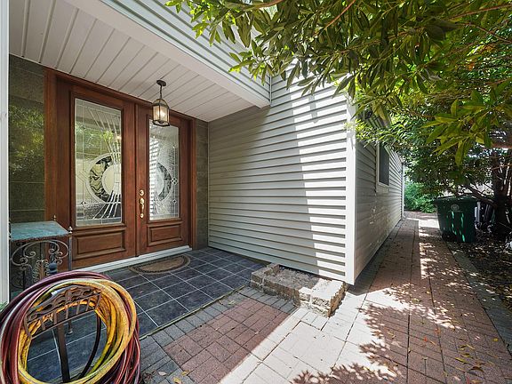 3rd image of 4106 Sun Meadow Dr