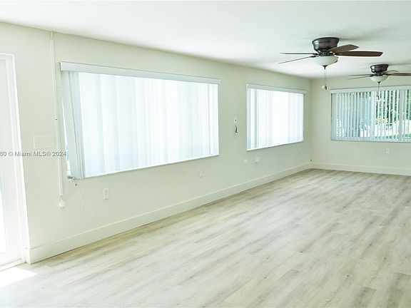 5th image of 4940 NE 28th Ave