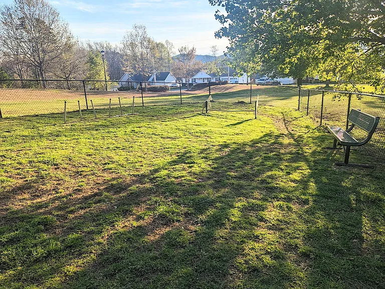 Woodland Manor — Photo 13