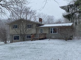 1642 Horns Hill Rd, Newark, OH 43055