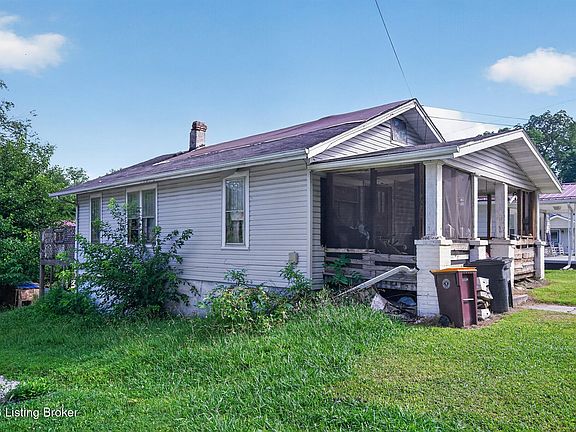 2nd image of 128 Bourne Ave