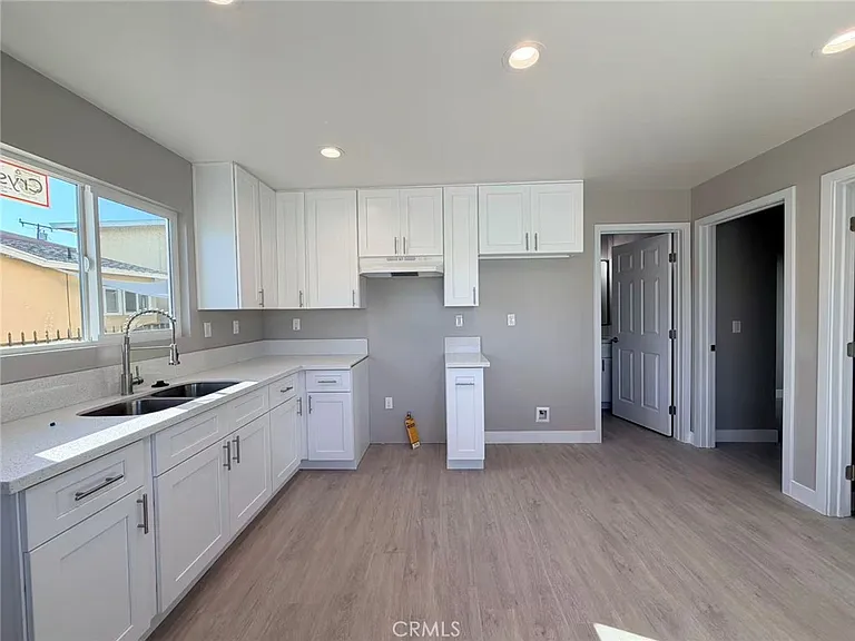 621 Leonard Ave #621A — Photo 8