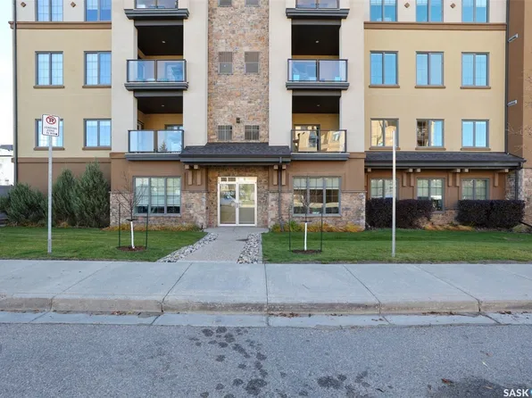 3702 Haughton Road E #204, Regina, SK S4V 3K1