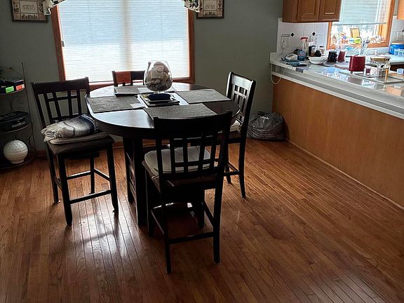 4th image of 2615 Churchview Dr
