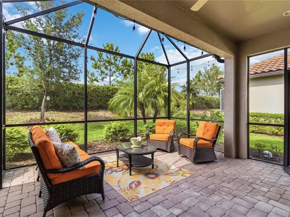 10437 Highland Park Pl, Palmetto, FL 34221