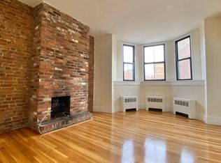 143 Arlington St #PENTHOUSE, Boston, MA 02116