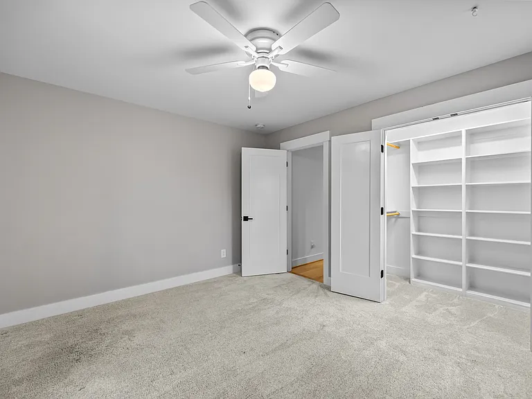 917 S Blount St S — Photo 19
