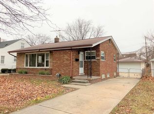 15635 Semrau Ave, Eastpointe, MI 48021