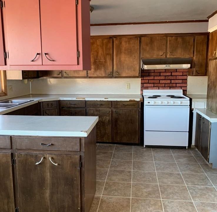 1st image of 212808 Legion St #4