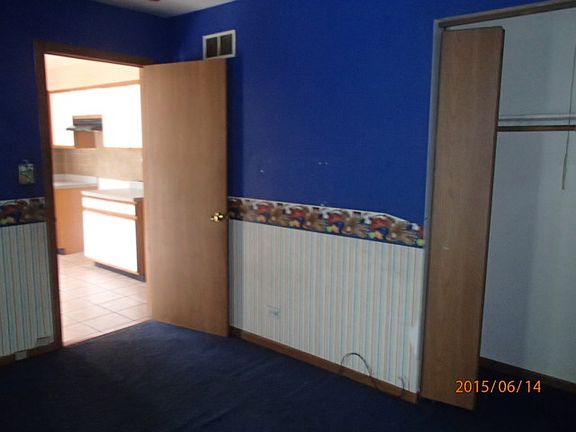 5th image of 13801 S Park Ave