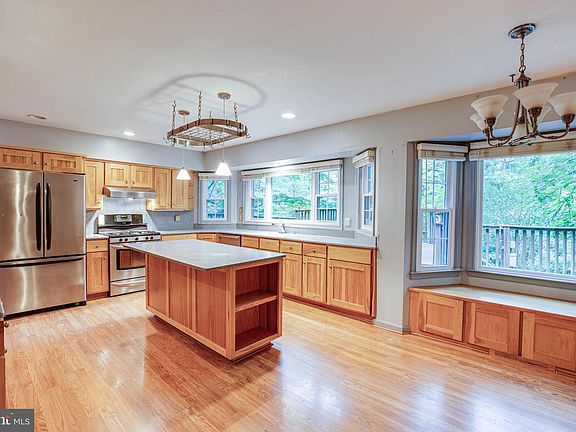 5th image of 7365 Terranova Dr